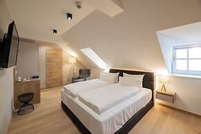 Seehotel Maria Laach