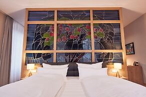 Seehotel Maria Laach