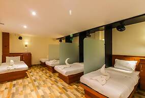Blossom Dormitory - Hostel
