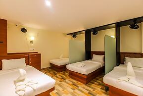 Blossom Dormitory - Hostel