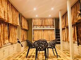 Blossom Dormitory - Hostel