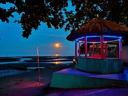 SmallFry's Beach Resort