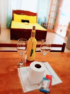 SmallFry's Beach Resort