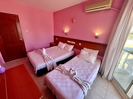 Hotel Holiday Apart
