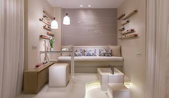 Carian Hotel