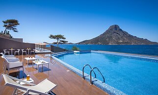 Carian Hotel
