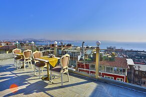 Nayla Palace Hotel