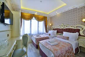 Nayla Palace Hotel