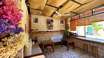 Alayaz Hotel