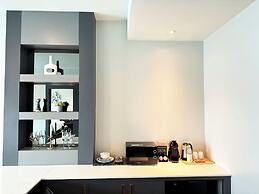 Civilize Hotel