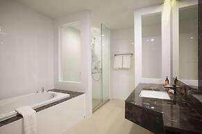 Civilize Hotel