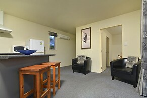 Tombstone Motel, Lodge & Backpackers