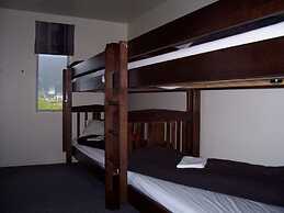 Tombstone Motel, Lodge & Backpackers