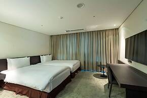 Ramada Encore by Wyndham CheonAn