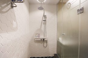 Louis Hotel