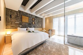 HOTEL OSCAR