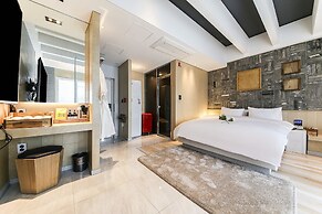 HOTEL OSCAR
