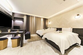 HOTEL OSCAR