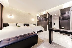 HOTEL OSCAR