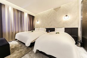 HOTEL OSCAR