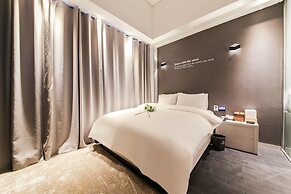 HOTEL OSCAR