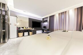 HOTEL OSCAR