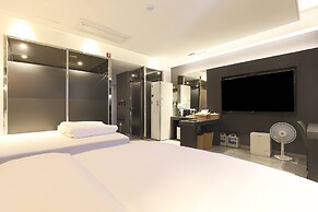 HOTEL OSCAR