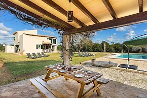 Close Es Trenc Beach Villa with Pool