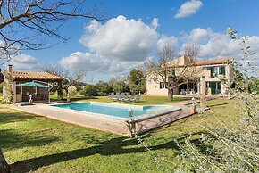 Close Es Trenc Beach Villa with Pool