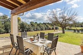 Close Es Trenc Beach Villa with Pool
