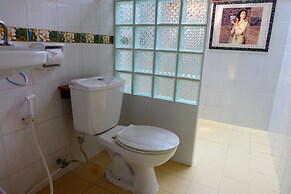 Malee's Nature Lovers Bungalows