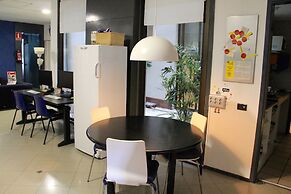 Alternative Creative Youth Hostel Barcelona