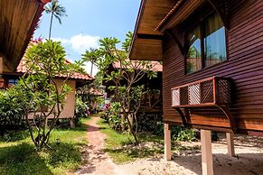 Bangrak Pier Bungalow