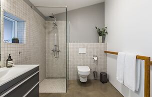 Villa Lola