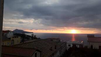 Sunset Rooms