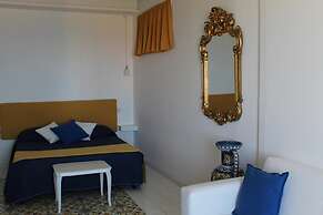 Sunset Rooms