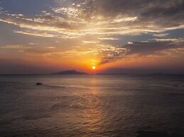 Sunset Rooms