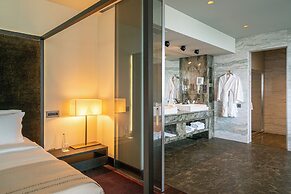 BERD'S Hotel