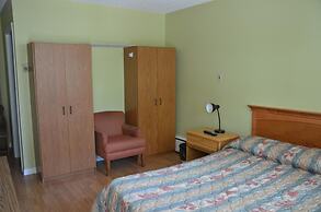 Coachman Inn