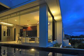 The Sterling Villas