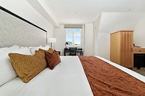 The National Hotel