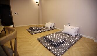 Hotel Ggulzam