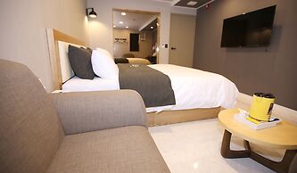 Hotel Ggulzam