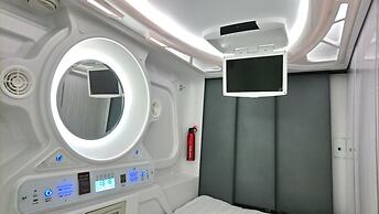 Stay With Me Capsules Hostel