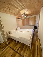 coins hostel tenjin