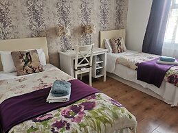 Adams Guest House
