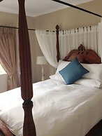 Woodmead Apartments