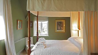 Goodwood Cottage