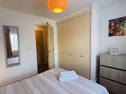 Grand Central Apartments, Centro