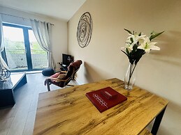 Grand Central Apartments, Centro